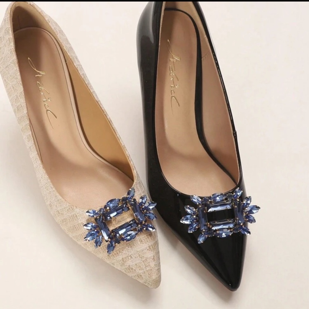 🪩 Embellished Shoe Clips 🪩 - Picture 3 of 5
